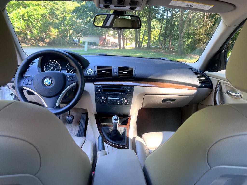 2012 BMW 1 Series Image 13