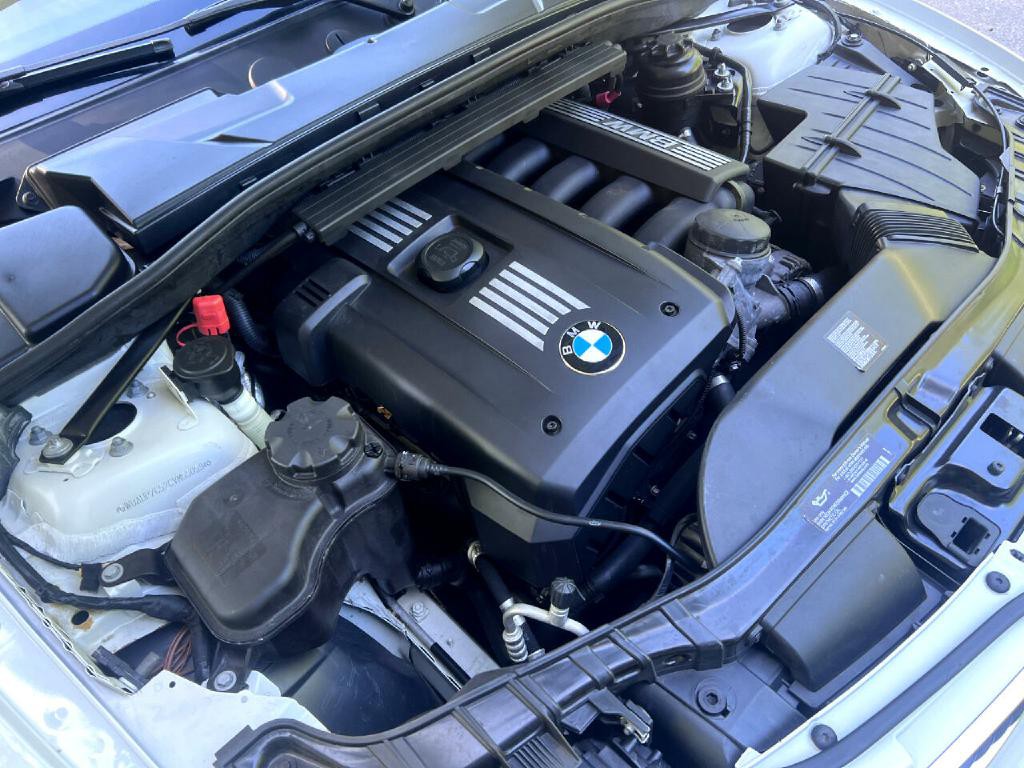2012 BMW 1 Series Image 20
