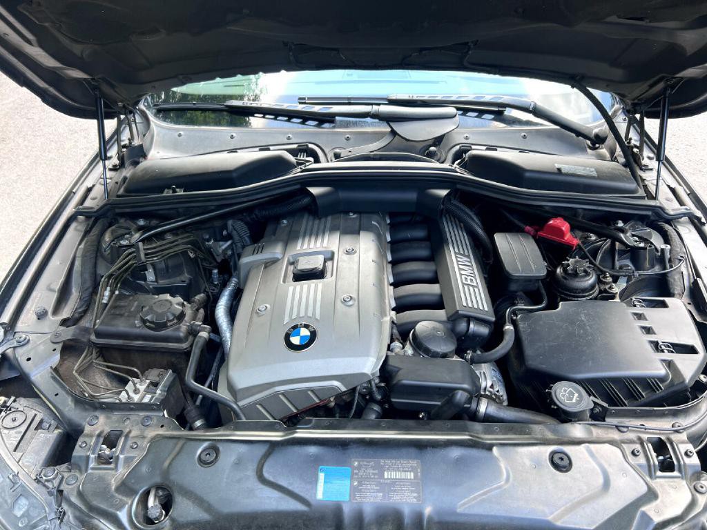 2006 BMW 5 Series Image 23