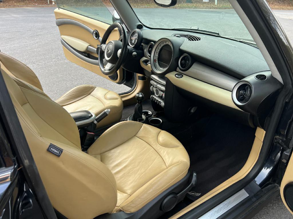 2008 MINI Cooper Clubman Image 15