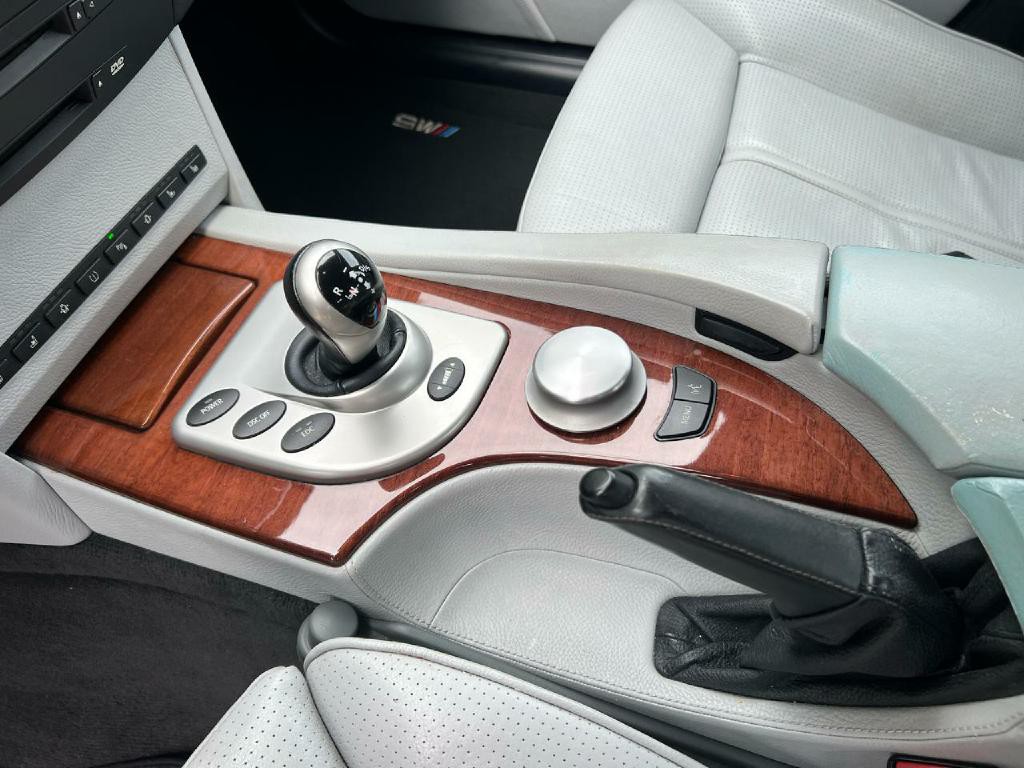 2007 BMW M5 Image 16