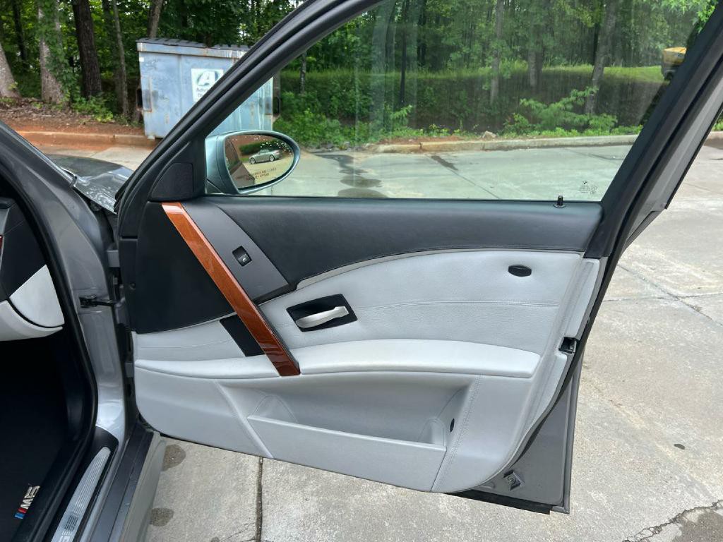 2007 BMW M5 Image 19