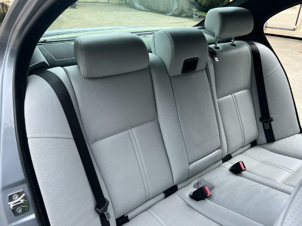 2007 BMW M5 Image 28