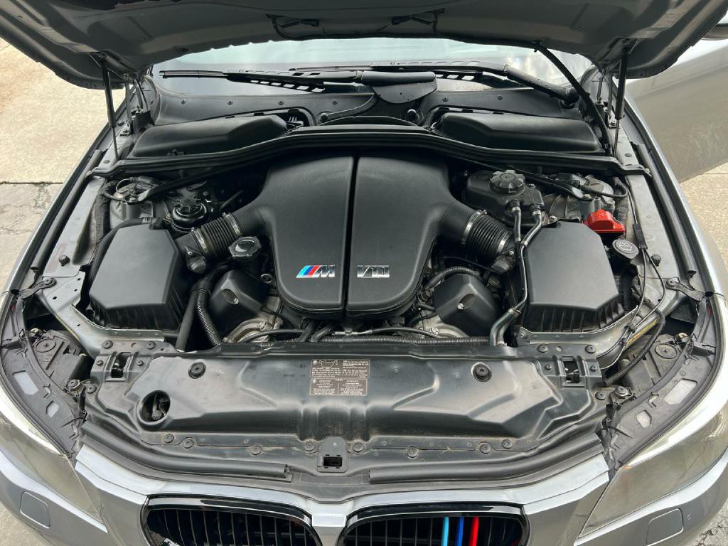 2007 BMW M5 Image 31