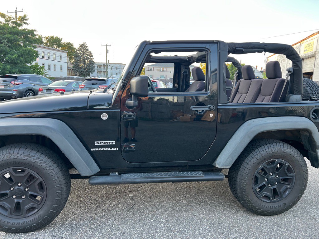 2014 Jeep Wrangler Image 2