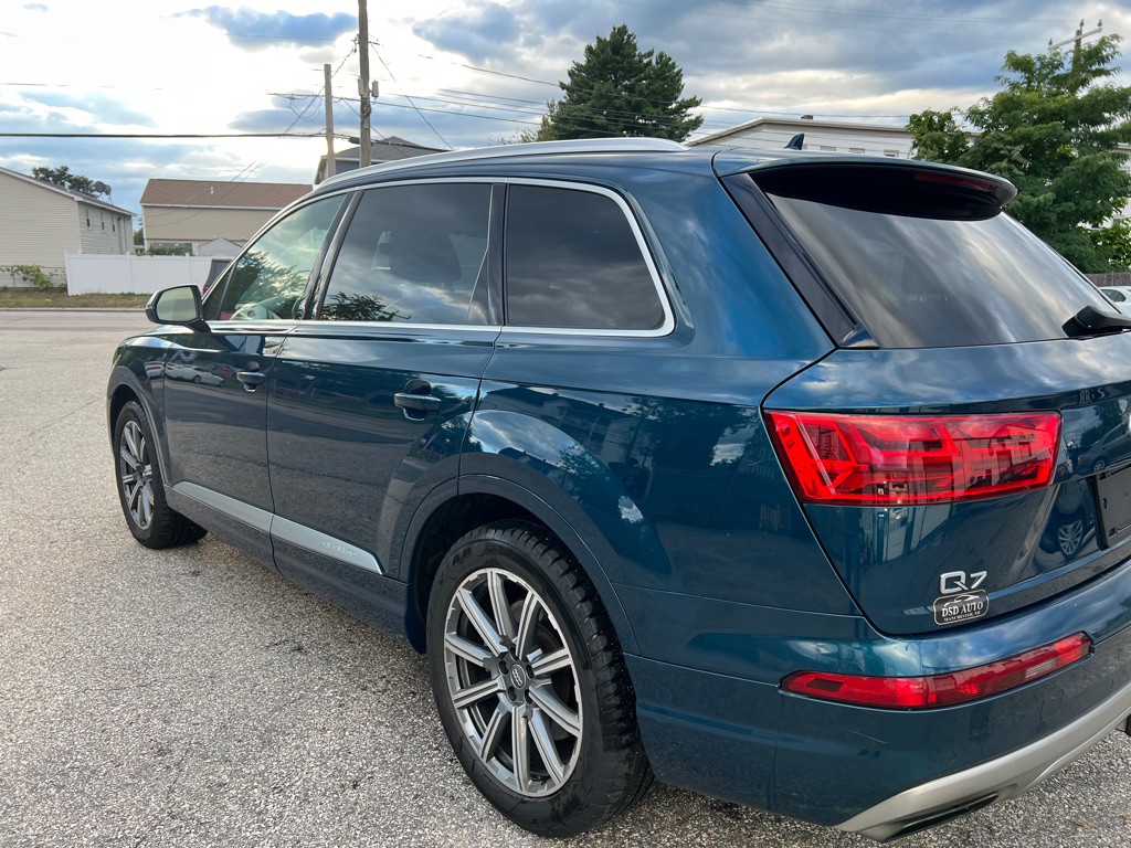 2018 Audi Q7 Image 3