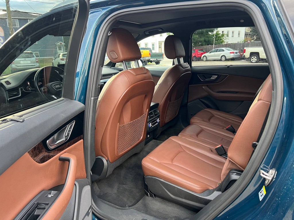 2018 Audi Q7 Image 10
