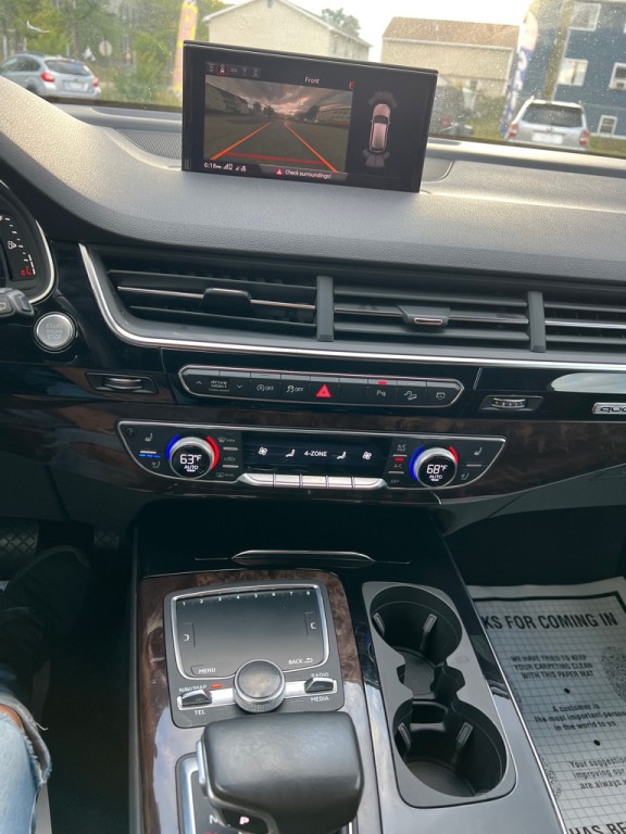 2018 Audi Q7 Image 17