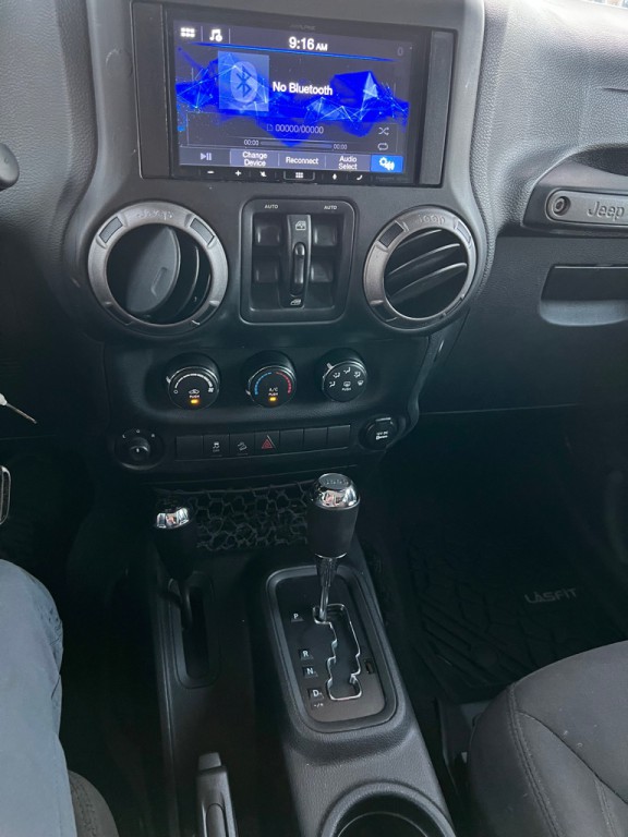 2017 Jeep Wrangler Unlimited Image 17