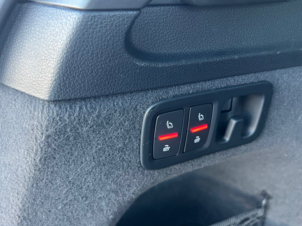 2017 Audi Q7 Image 11