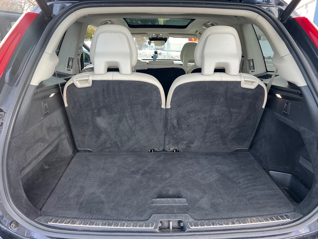 2017 Volvo XC90 Image 11