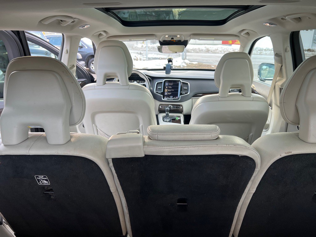 2017 Volvo XC90 Image 12