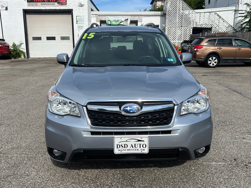 2015 Subaru Forester Image 1