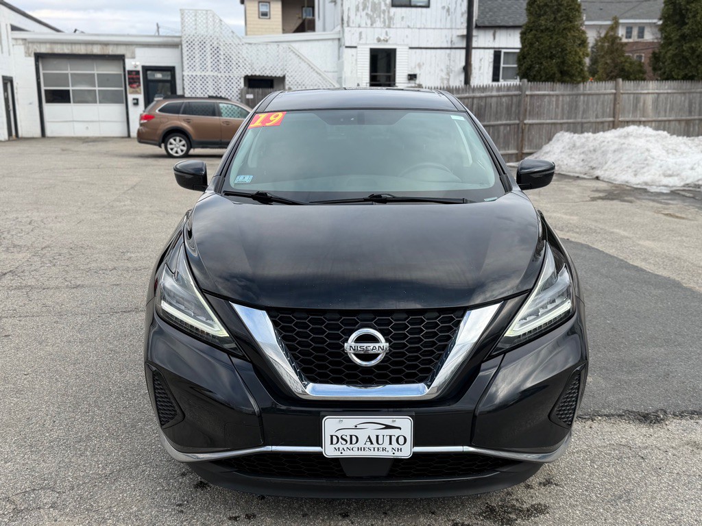 2019 Nissan Murano Image 2