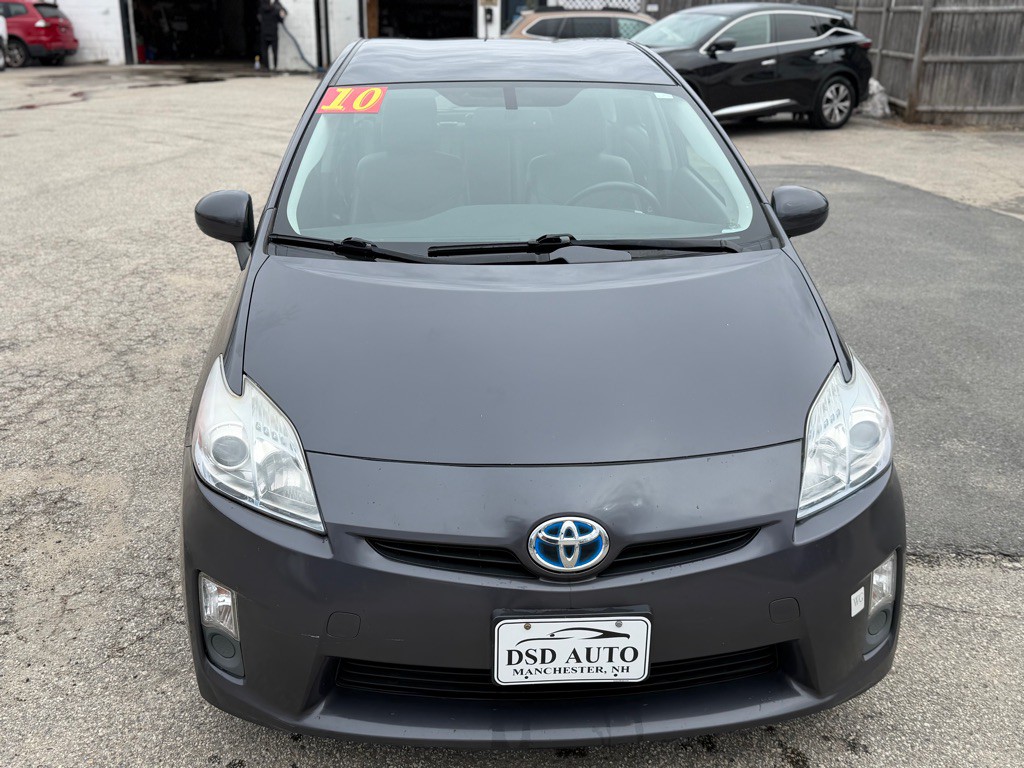 2010 Toyota Prius Image 2