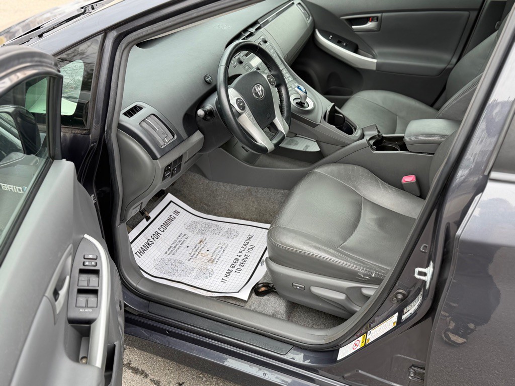 2010 Toyota Prius Image 7