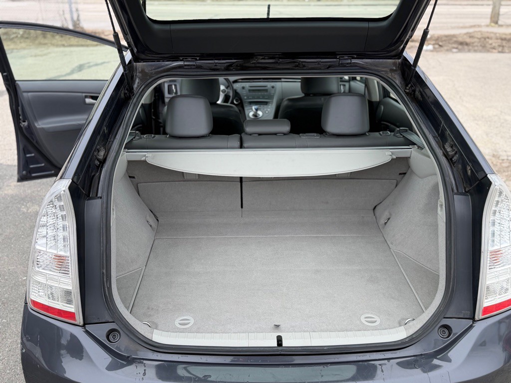 2010 Toyota Prius Image 9