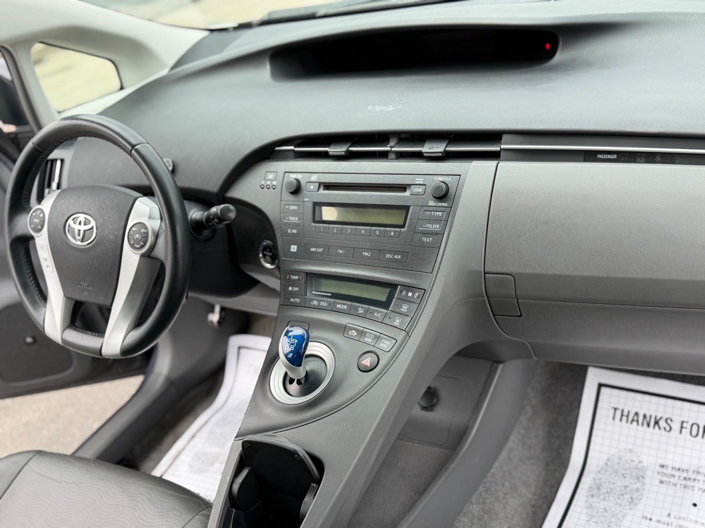 2010 Toyota Prius Image 12