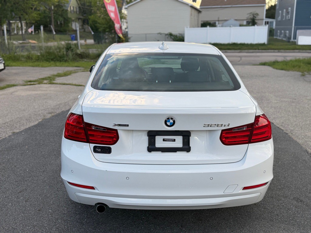 2014 BMW 3 Series Image 5