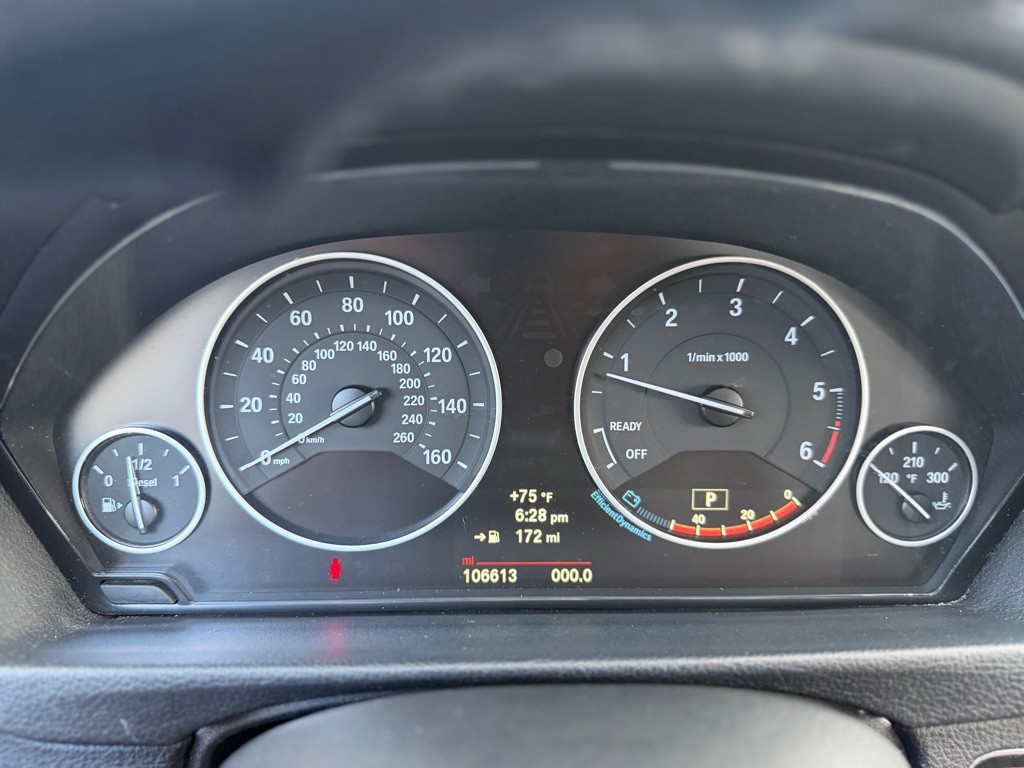 2014 BMW 3 Series Image 12