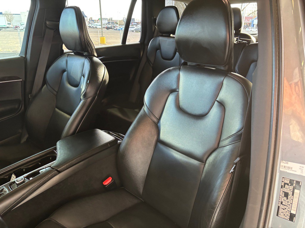 2019 Volvo XC90 Image 6