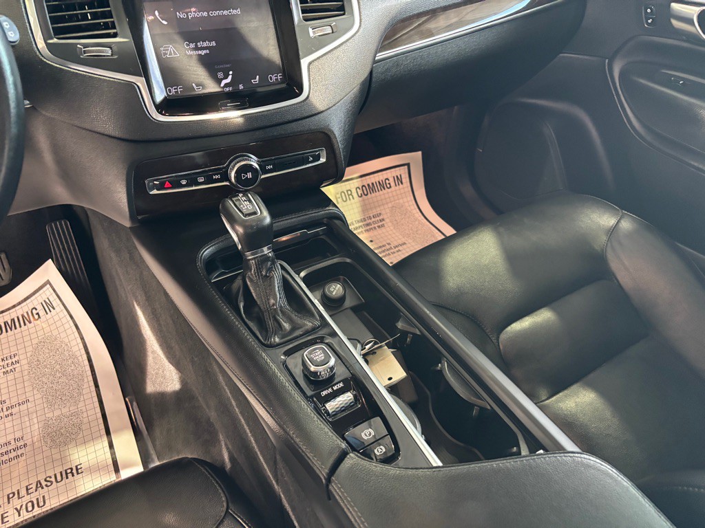 2019 Volvo XC90 Image 17
