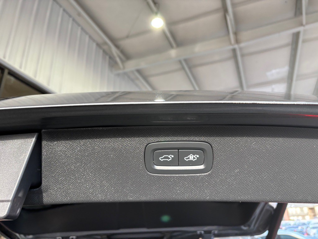 2019 Volvo XC90 Image 33