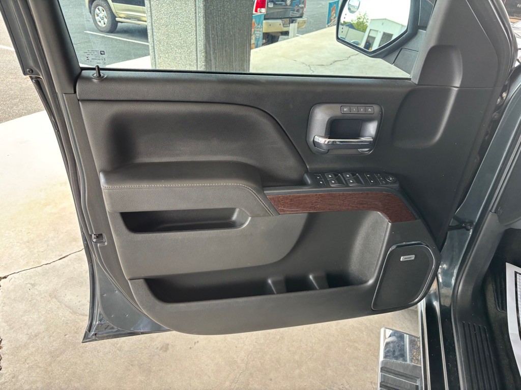2018 GMC Sierra Image 8