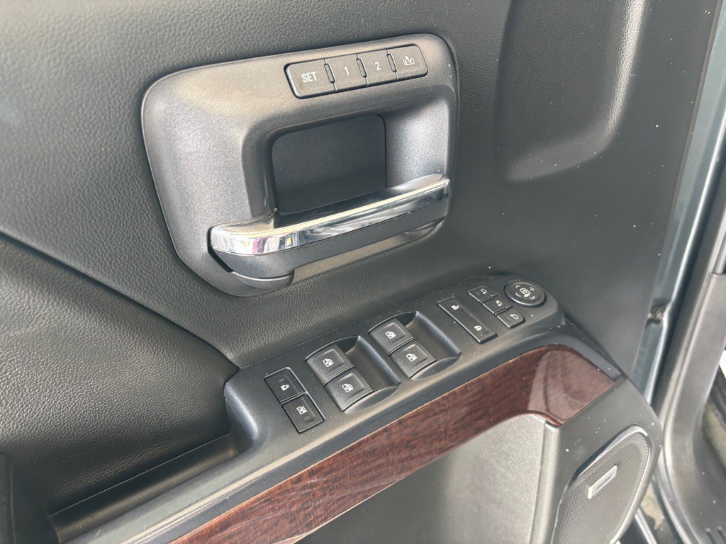 2018 GMC Sierra Image 9