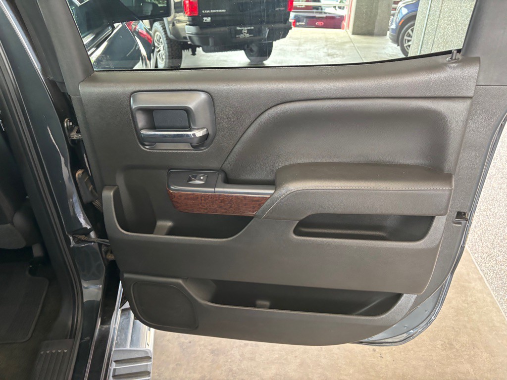 2018 GMC Sierra Image 30