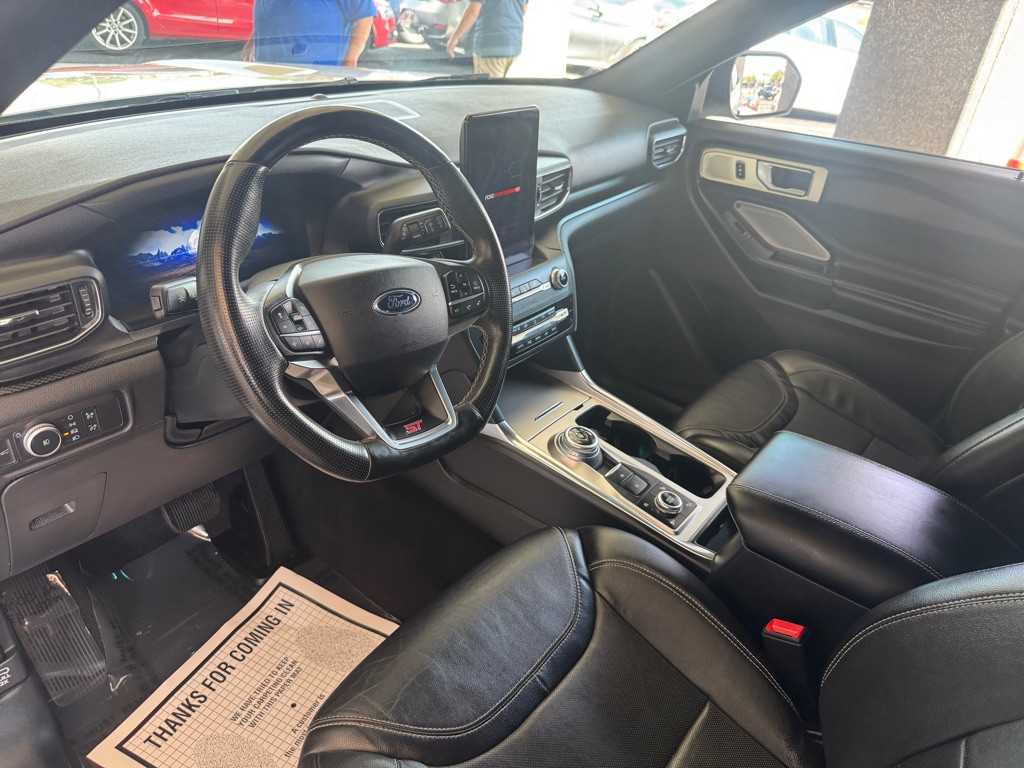2020 Ford Explorer Image 8