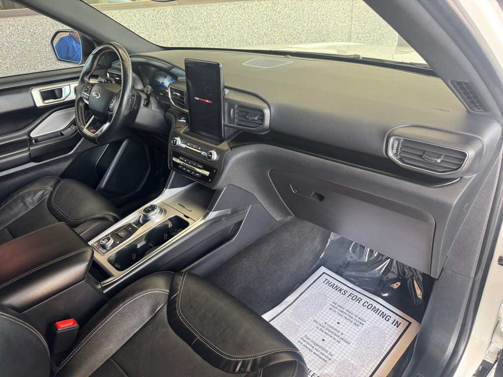 2020 Ford Explorer Image 25