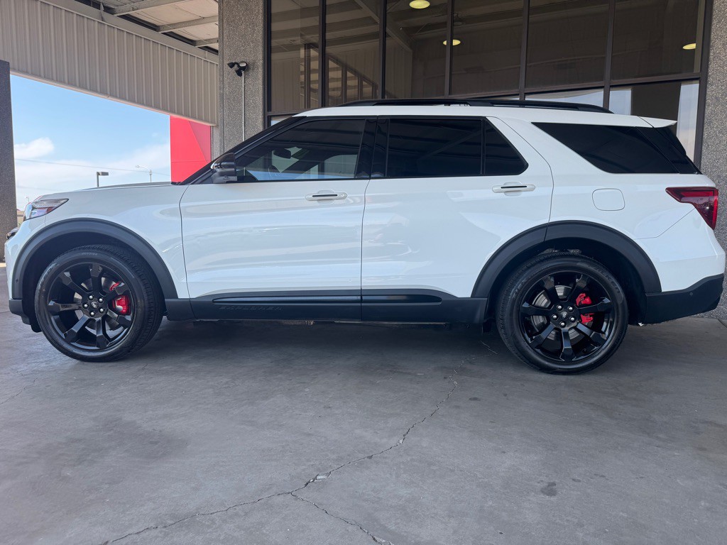 2020 Ford Explorer Image 32
