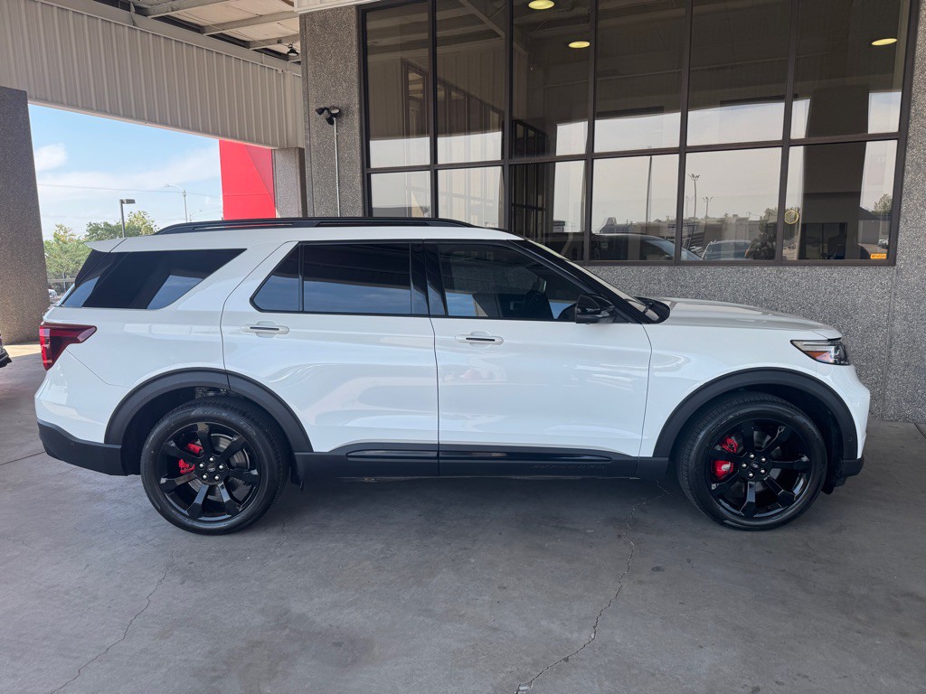 2020 Ford Explorer Image 39