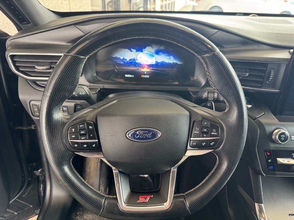 2020 Ford Explorer Image 9