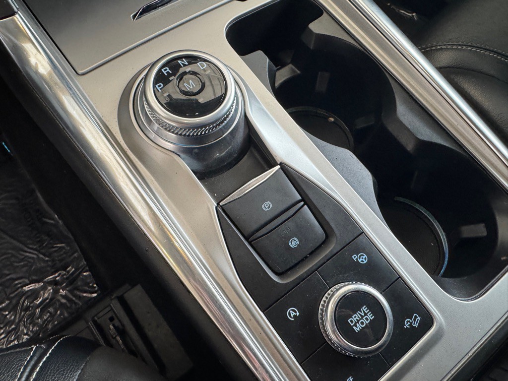 2020 Ford Explorer Image 12