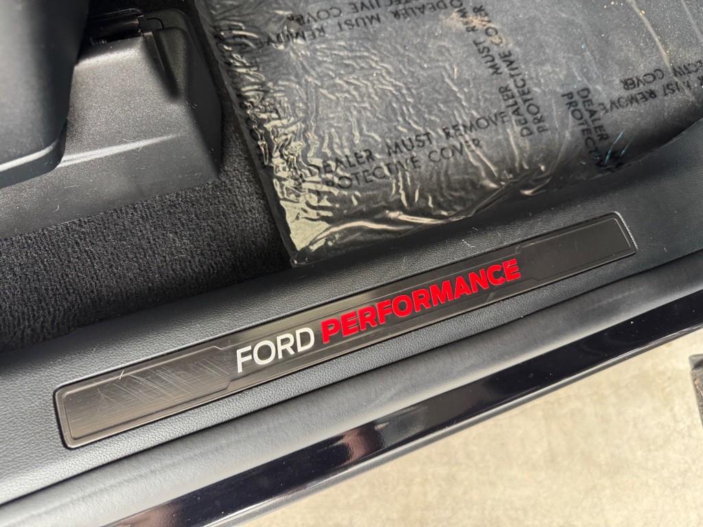 2020 Ford Explorer Image 24