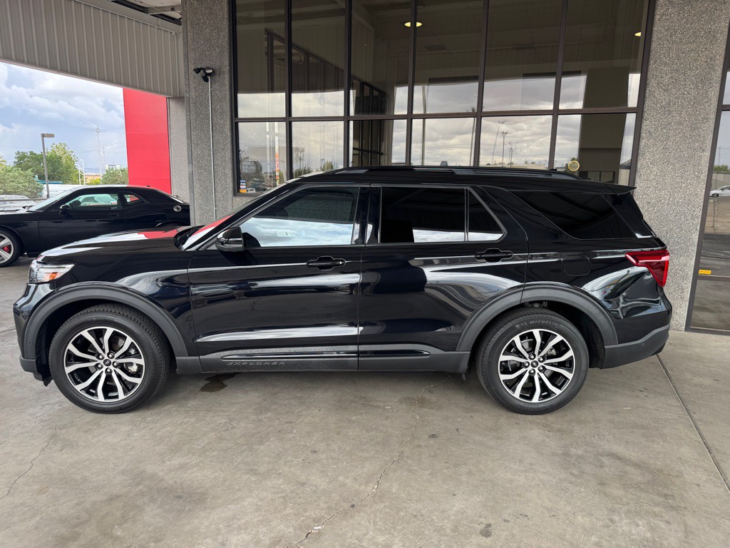2020 Ford Explorer Image 30