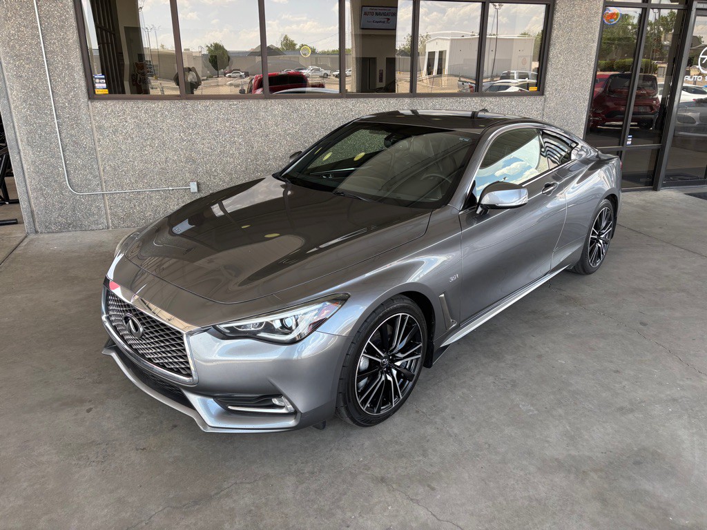 2018 INFINITI Q60 Image 1