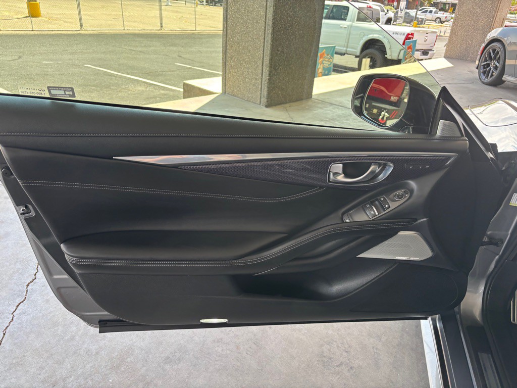 2018 INFINITI Q60 Image 8