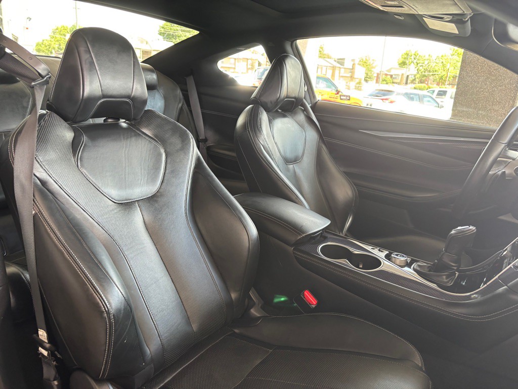 2018 INFINITI Q60 Image 24
