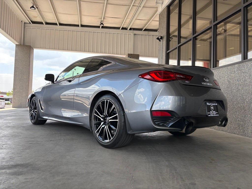 2018 INFINITI Q60 Image 35