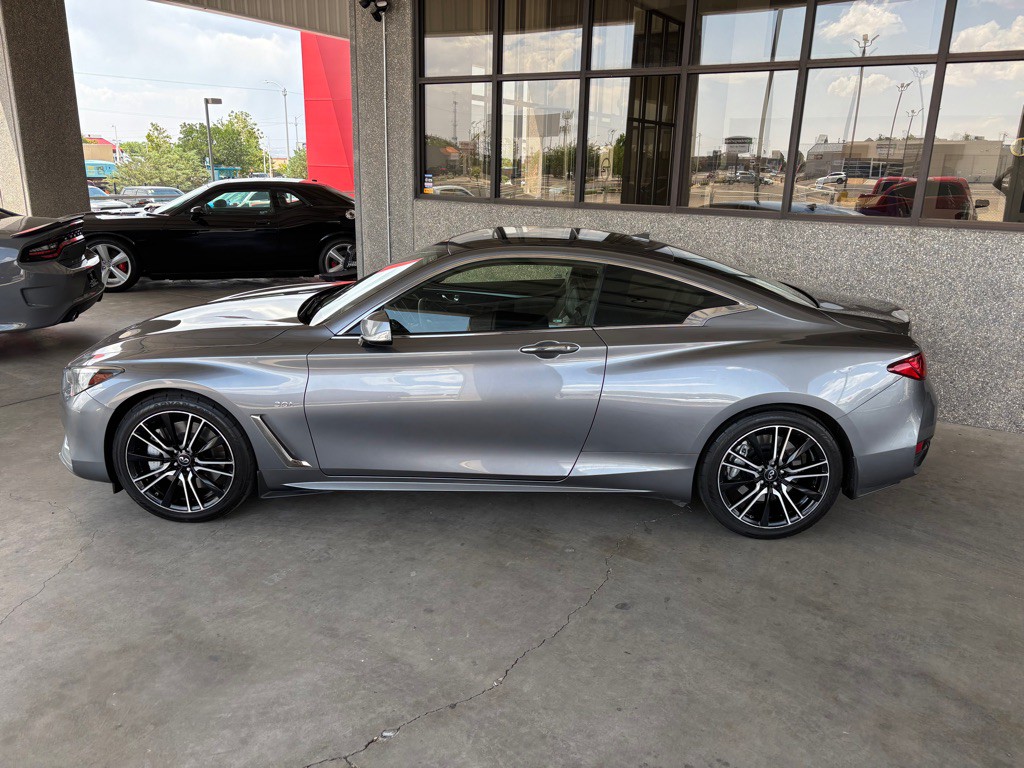 2018 INFINITI Q60 Image 36