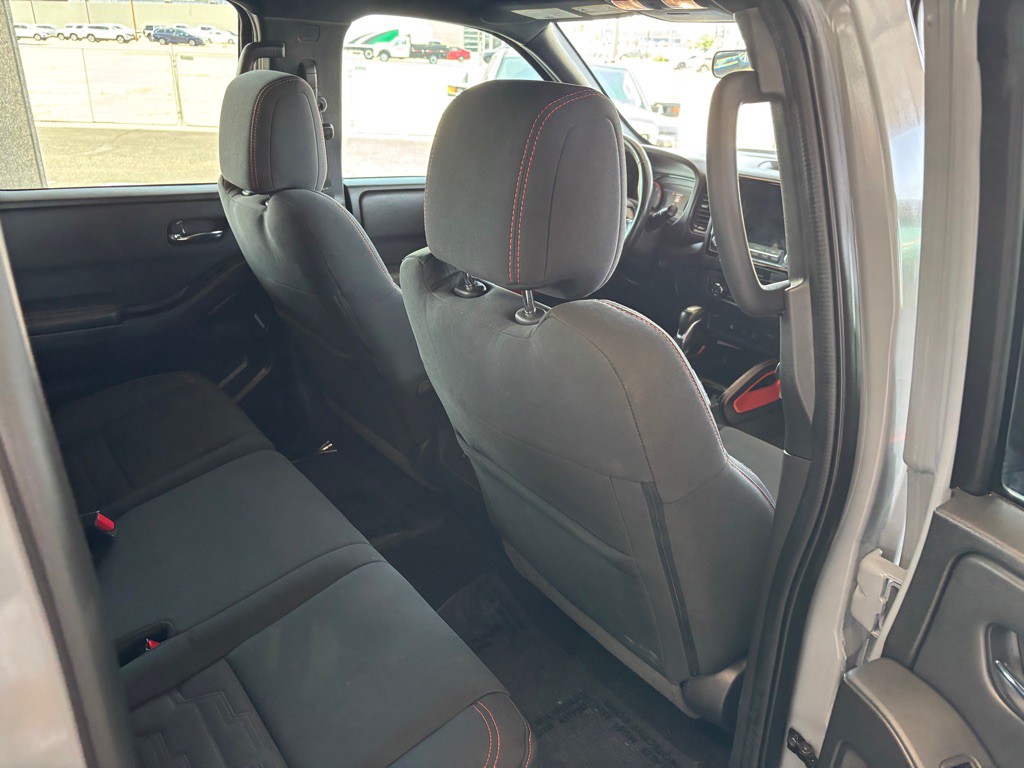 2022 Nissan Frontier Image 21