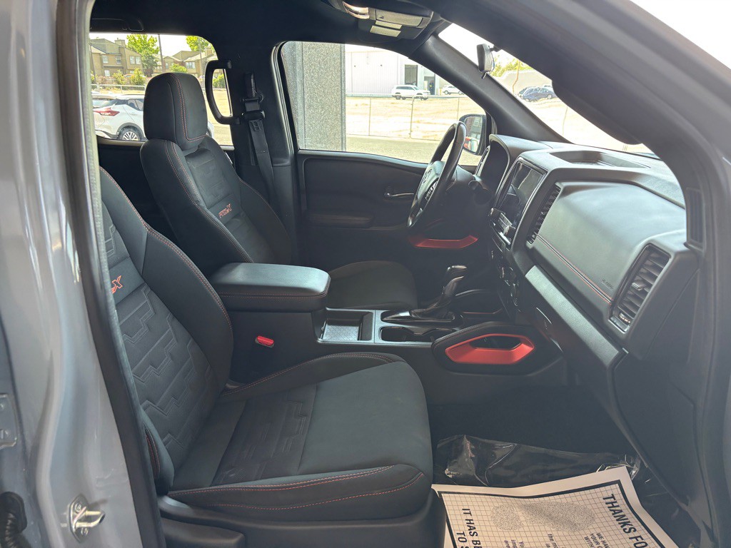 2022 Nissan Frontier Image 22