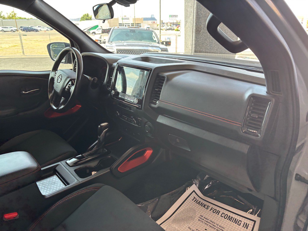 2022 Nissan Frontier Image 23