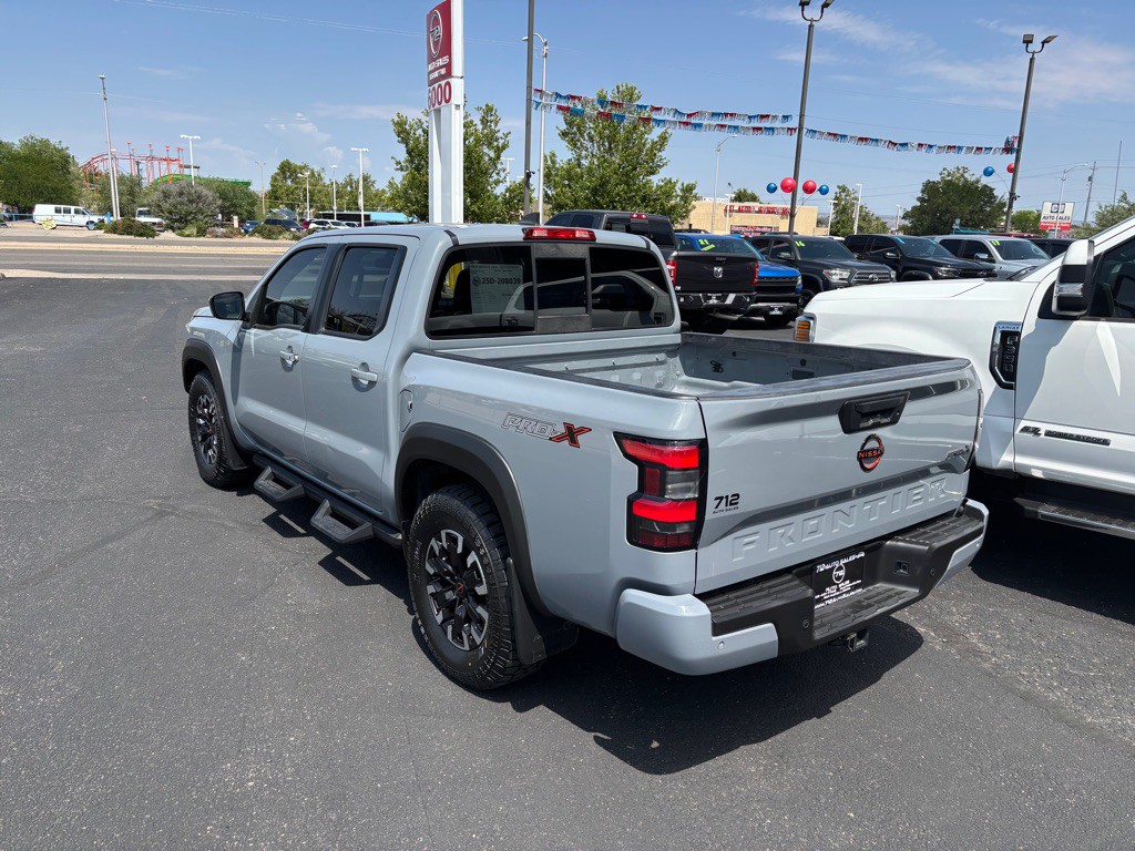 2022 Nissan Frontier Image 34