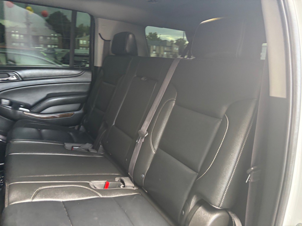 2017 Chevrolet Suburban Image 18