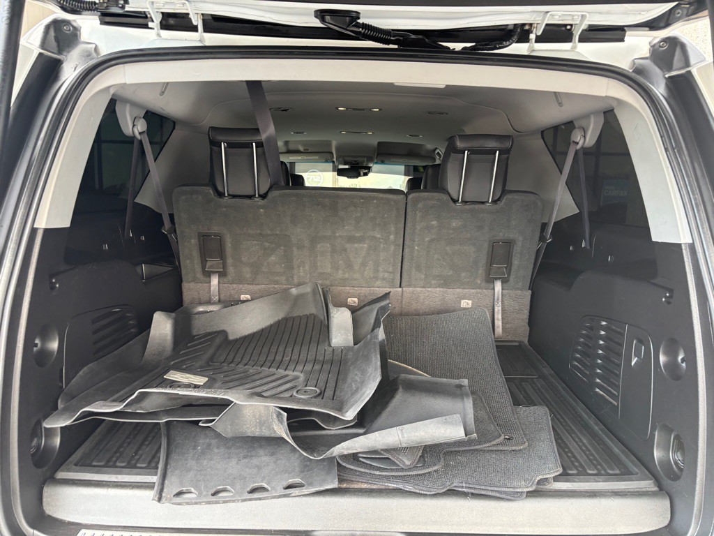 2017 Chevrolet Suburban Image 24