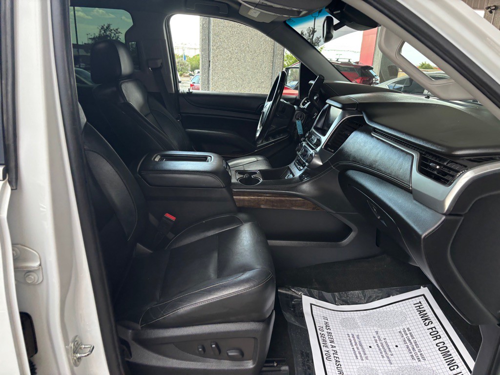 2017 Chevrolet Suburban Image 31